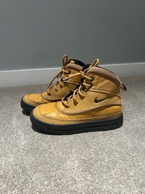 Nike Kids' ACG high tops